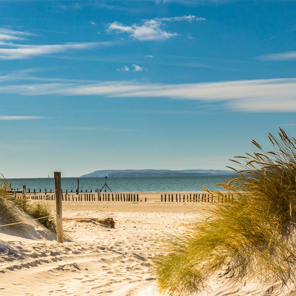 Holiday Homes By The Sea In Sussex Cabins And Castles